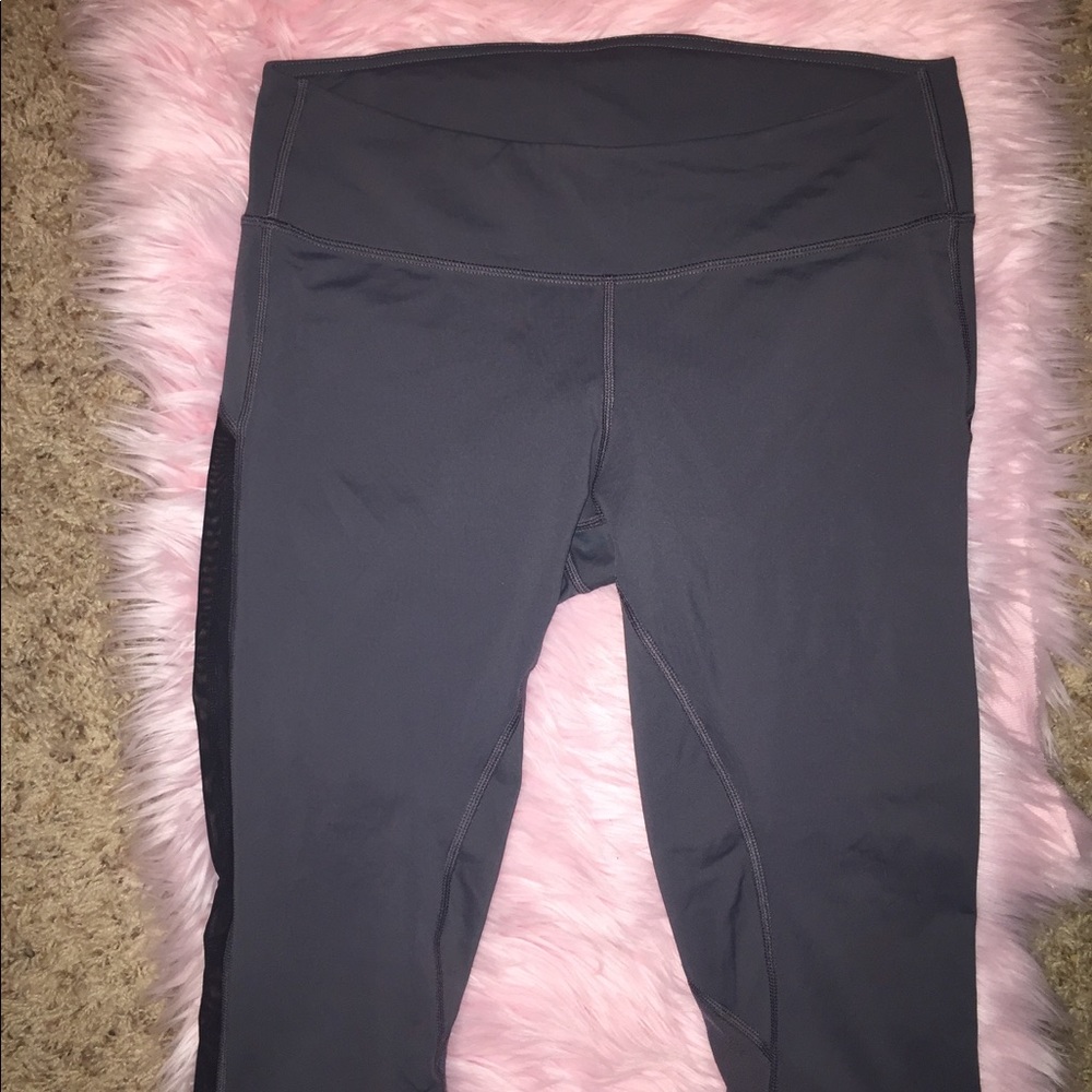 Women's cropped Lululemon Leggings